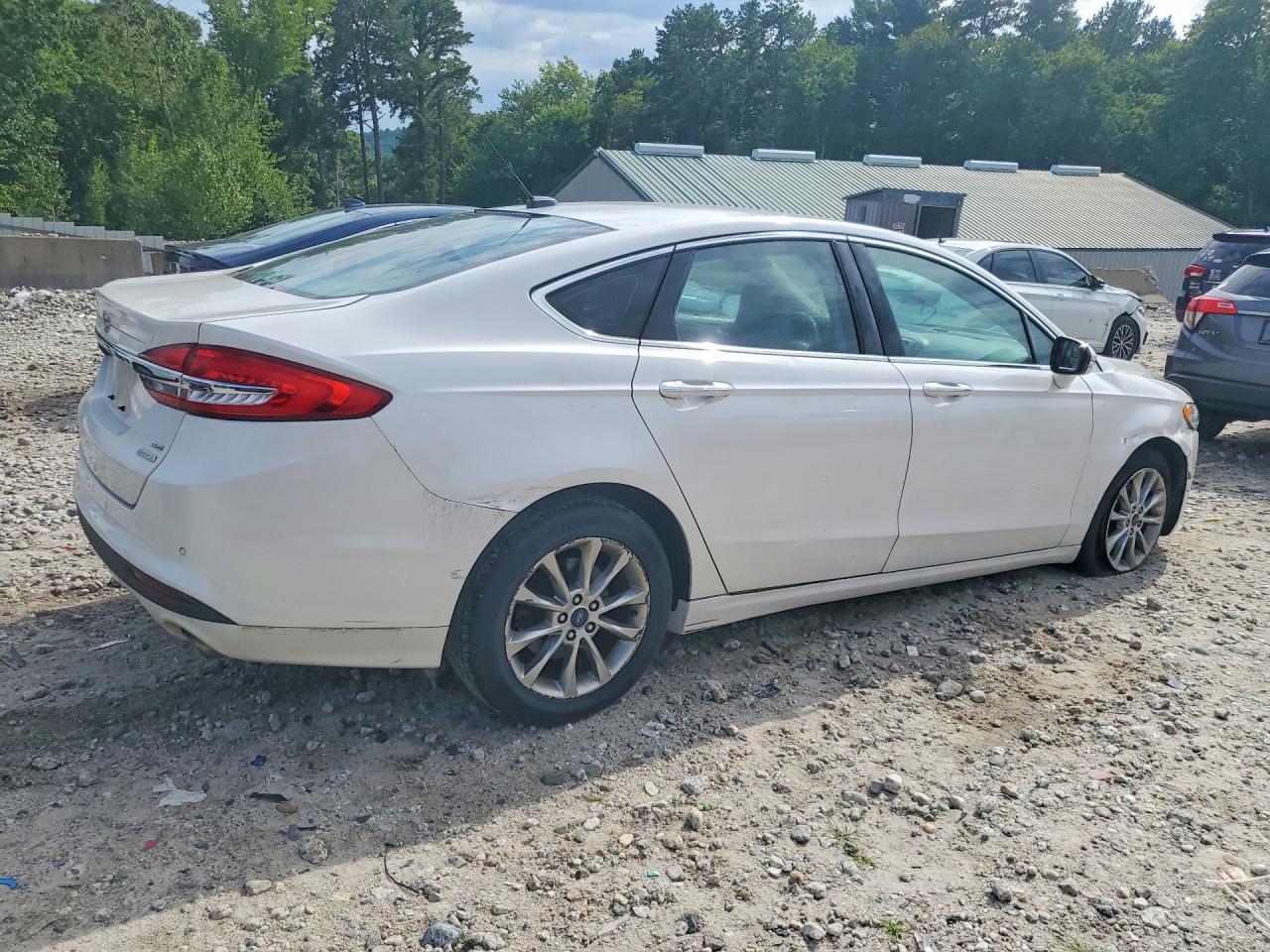 2017 Ford Fusion Se - Фото 3