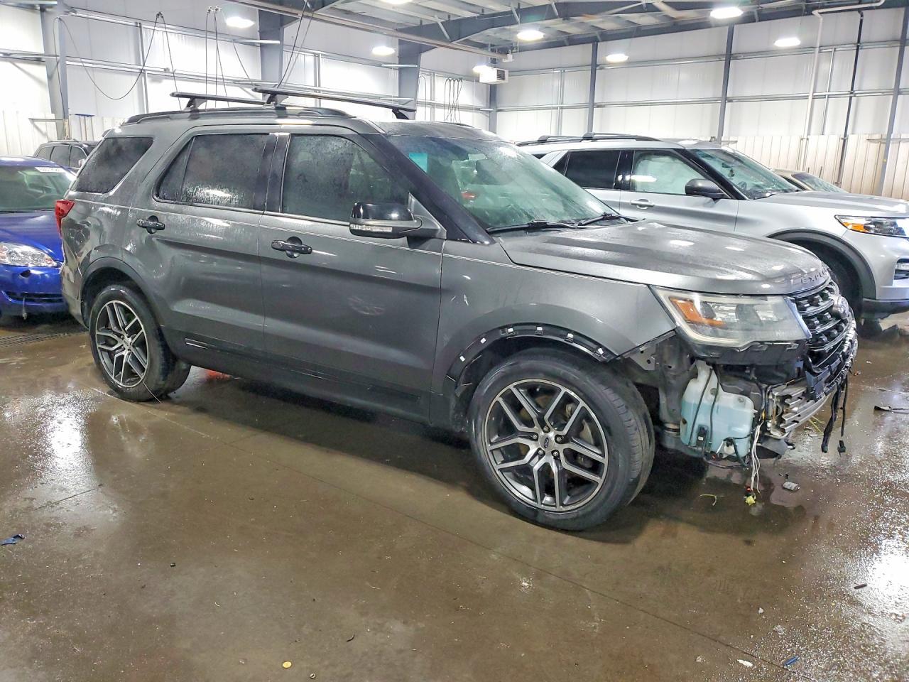 2016 Ford Explorer Sport - Фото 4
