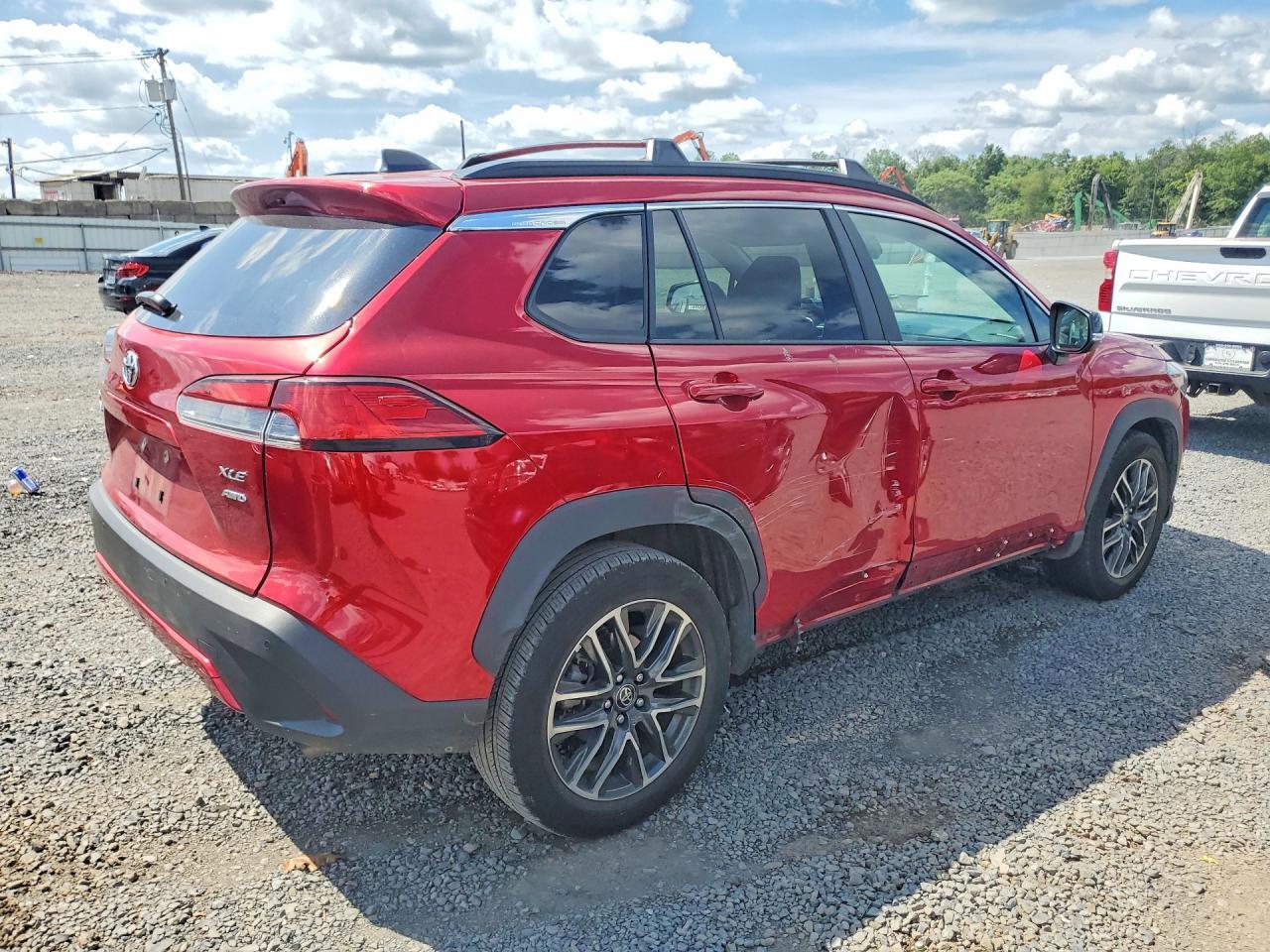 2026 Toyota Corolla Cross Xle - Image 3