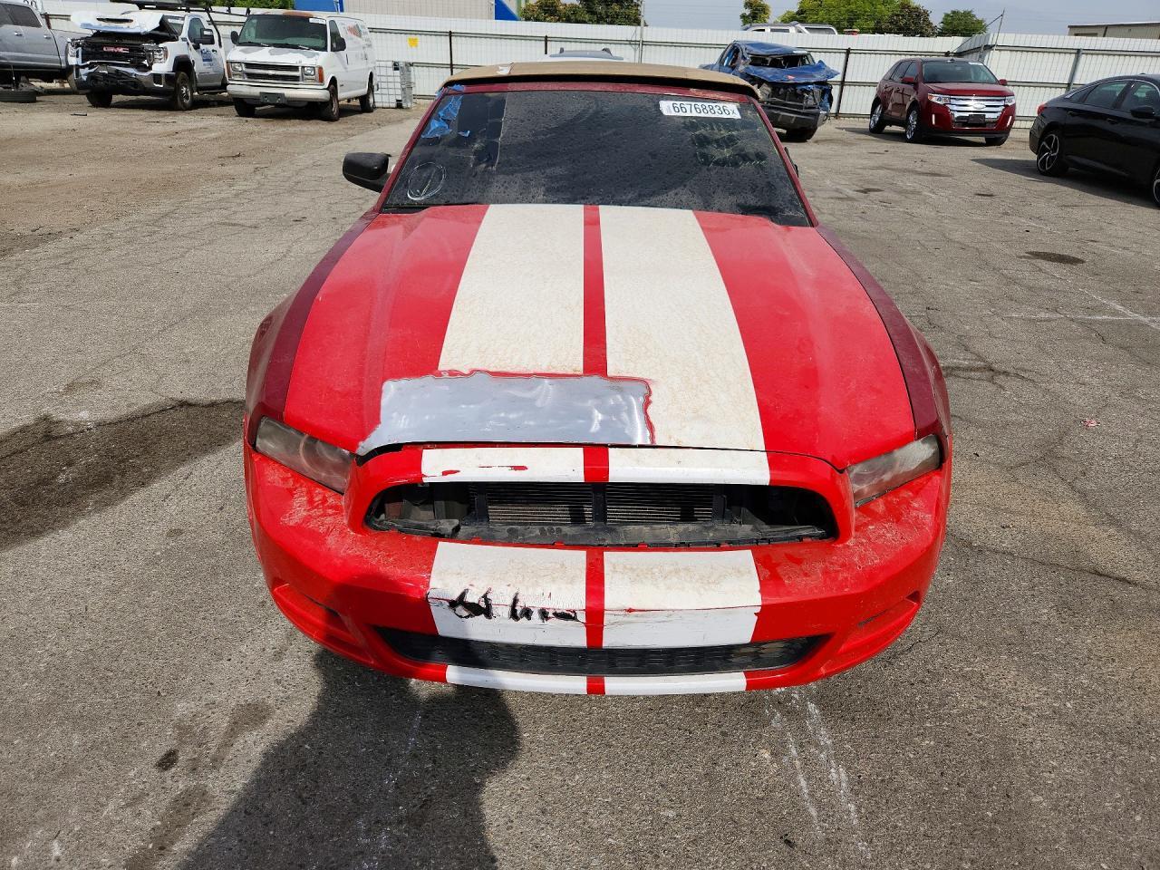 2013 Ford Mustang - Фото 5