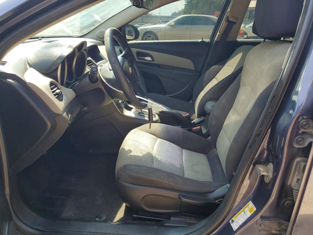 2014 Chevrolet Cruze Ls - Фото 7