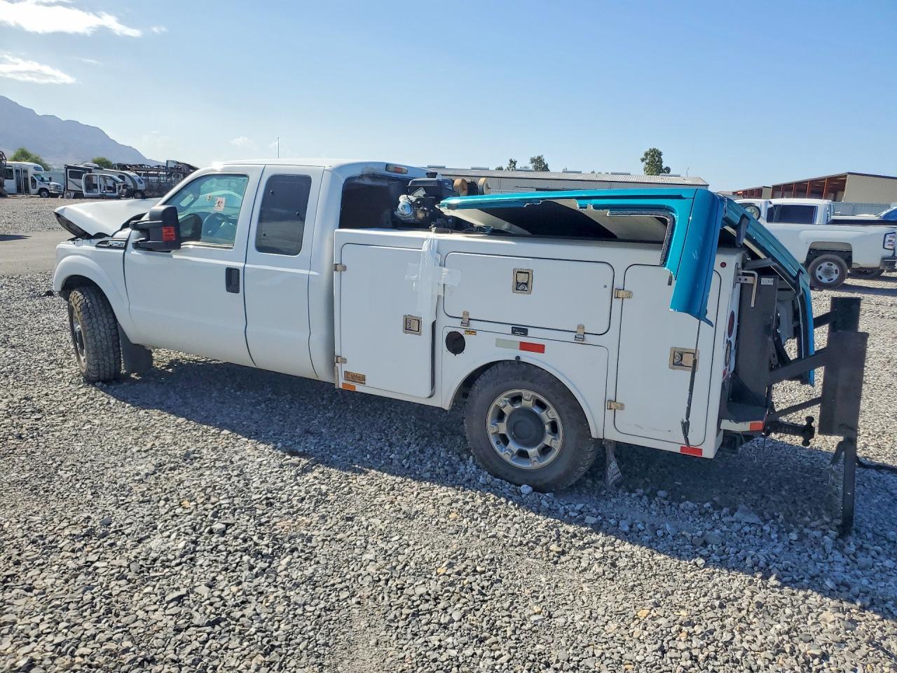 2012 Ford F250 Super Duty Utility - Image 2