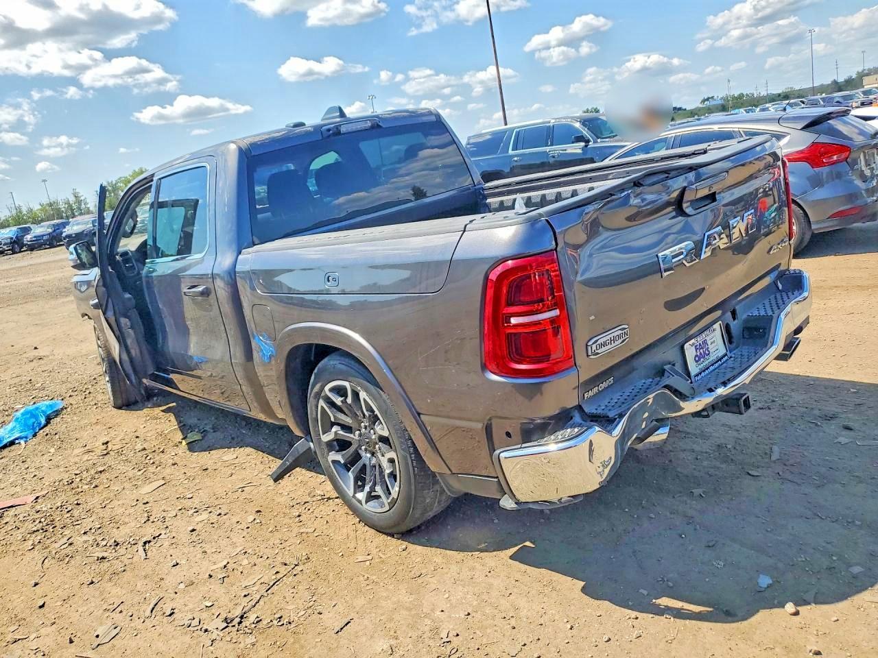 2026 Ram 1500 Limited - Фото 2
