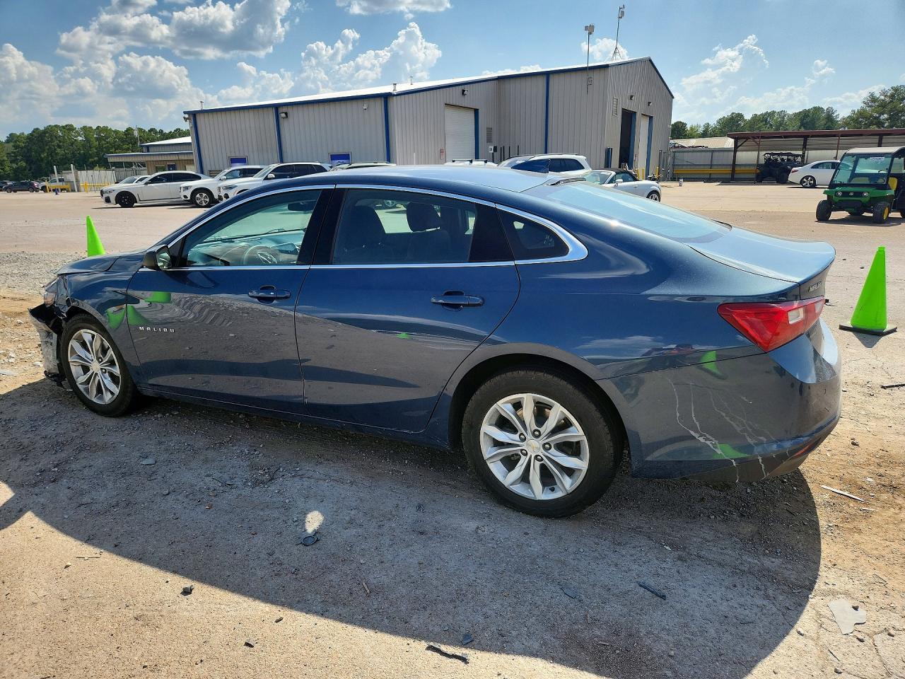 2024 Chevrolet Malibu Lt - Image 2