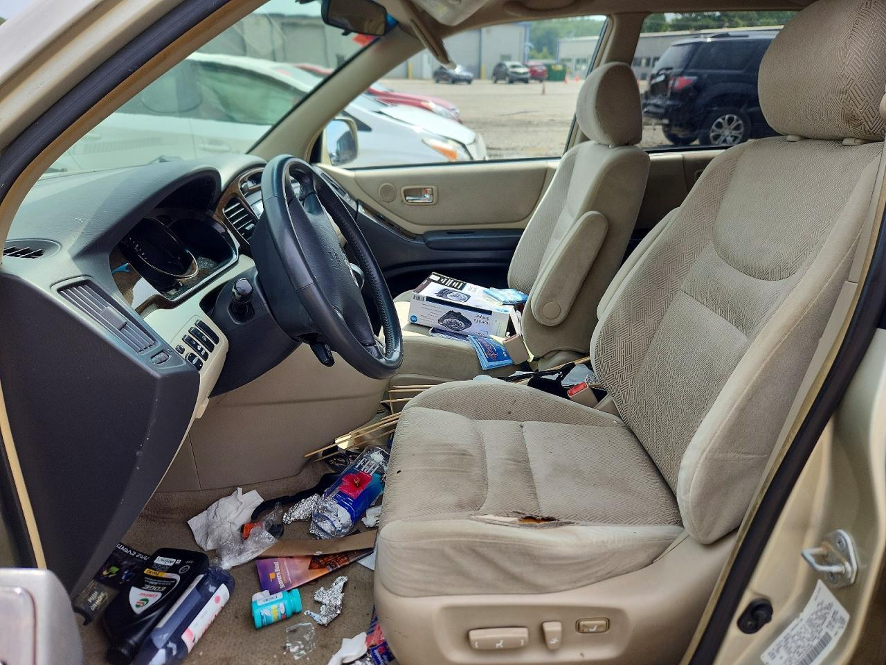 2001 Toyota Highlander Base - Фото 7