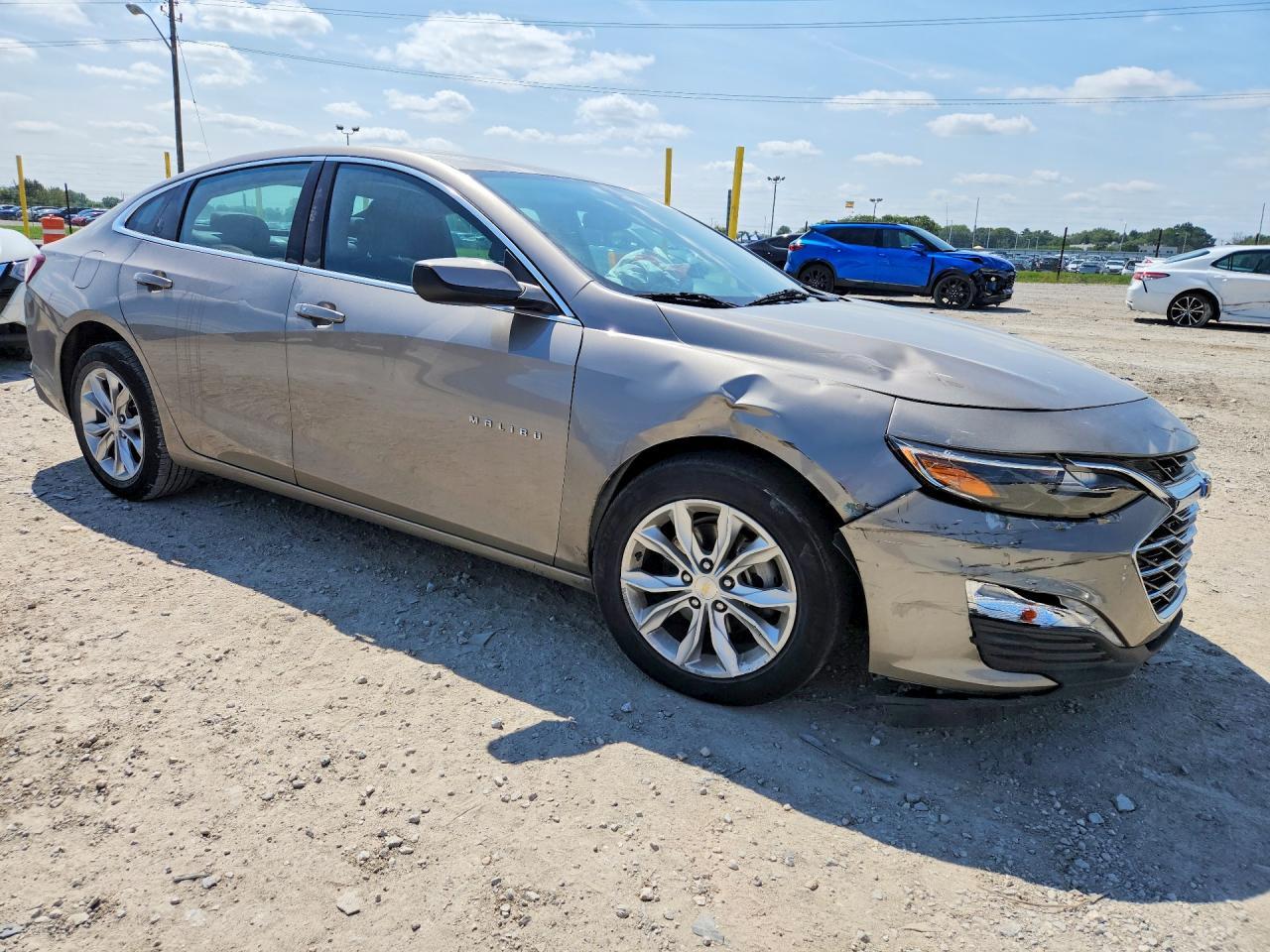 2022 Chevrolet Malibu Lt - Фото 4