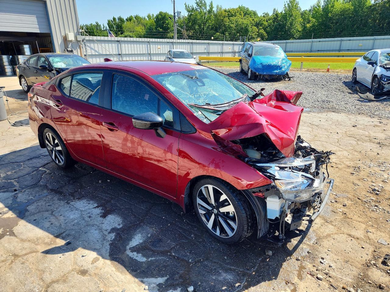 2022 Nissan Versa Sr - Фото 4