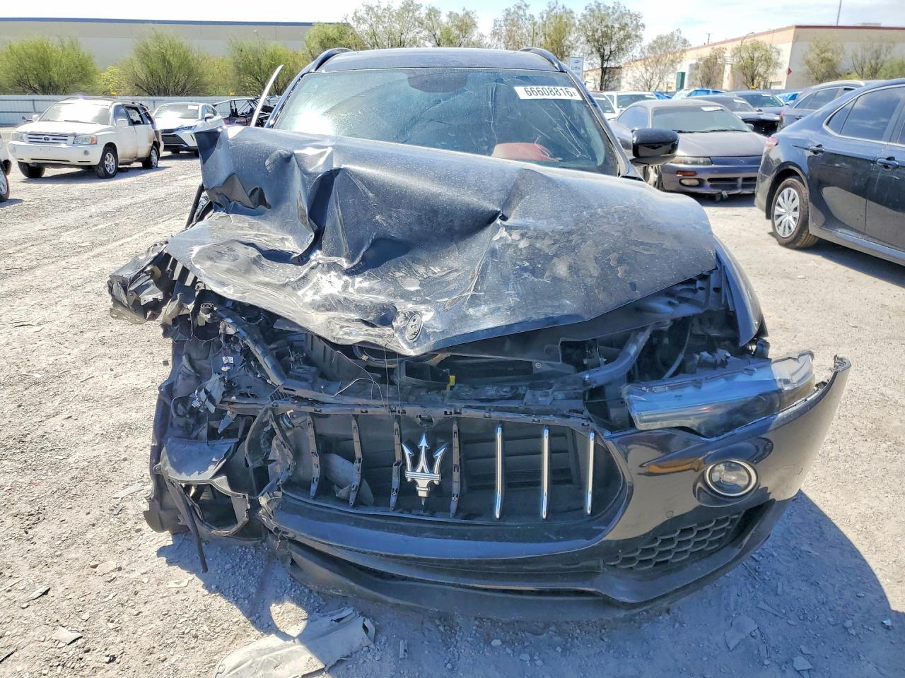 2018 Maserati Levante Sport - Фото 5