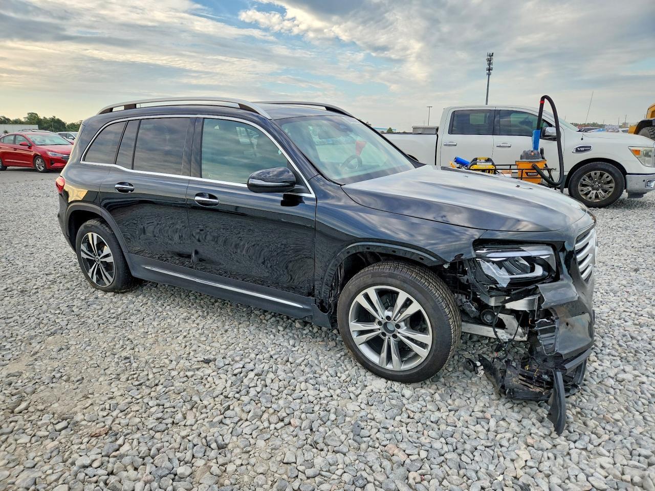 2026 Mercedes-Benz Glb 250 4Matic - Фото 4