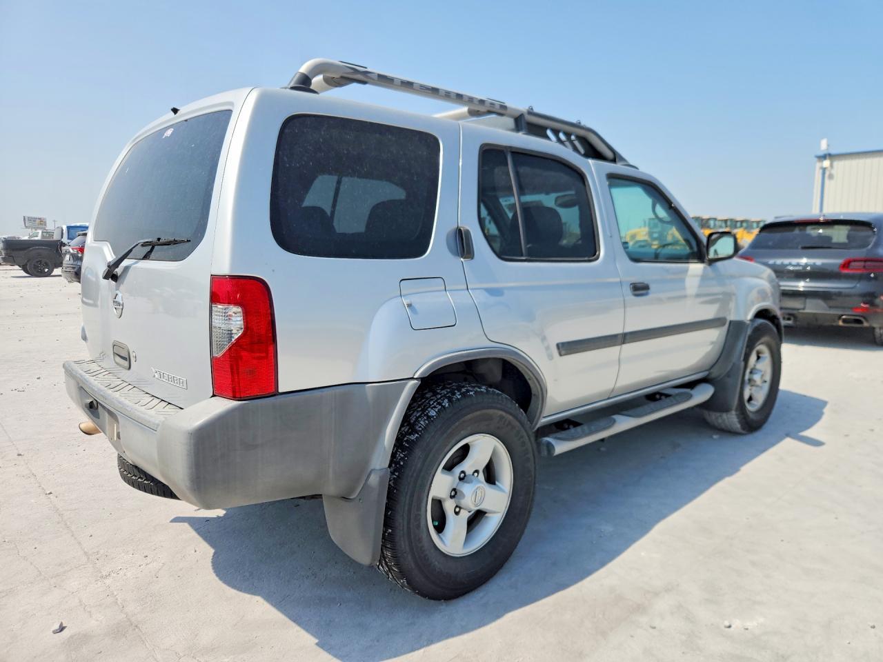 2004 Nissan Xterra - Image 3