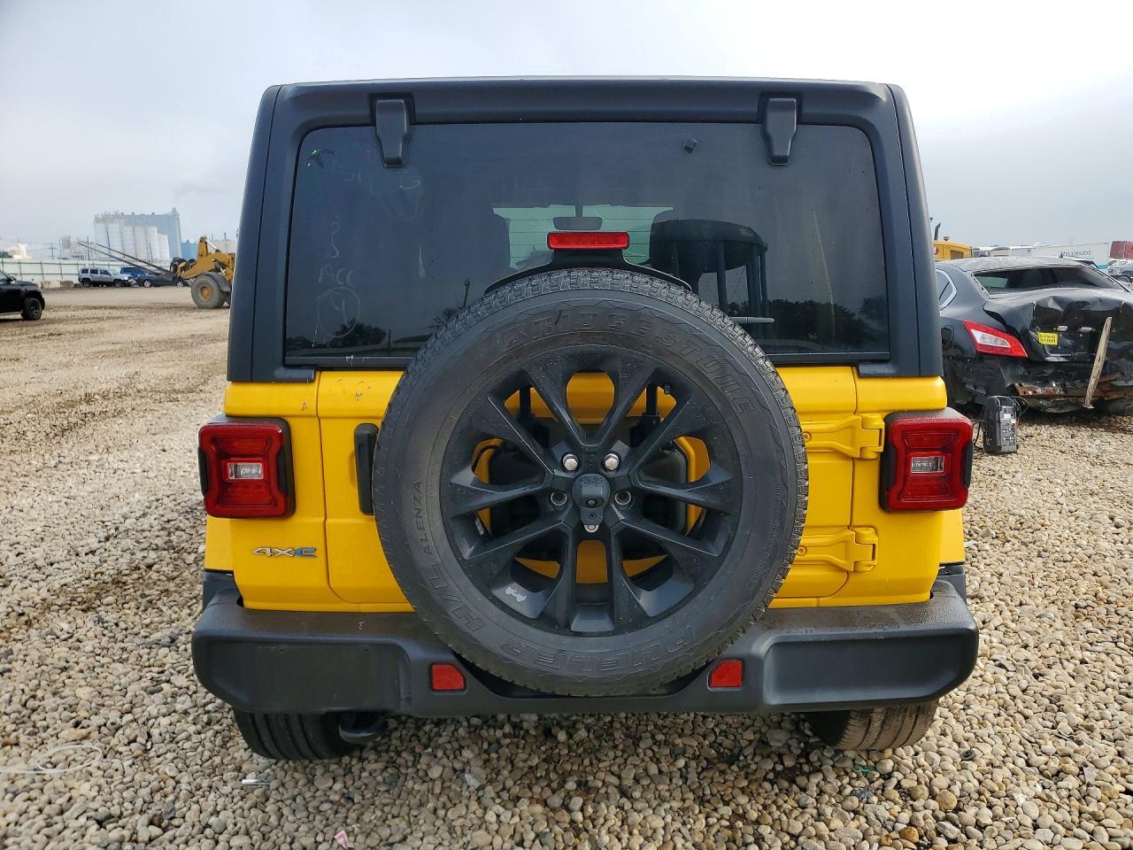 2021 Jeep Wrangler Unlimited Sahara 4Xe - Фото 6
