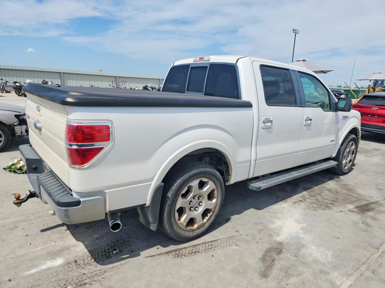 2011 Ford F150 Supercrew - Image 3
