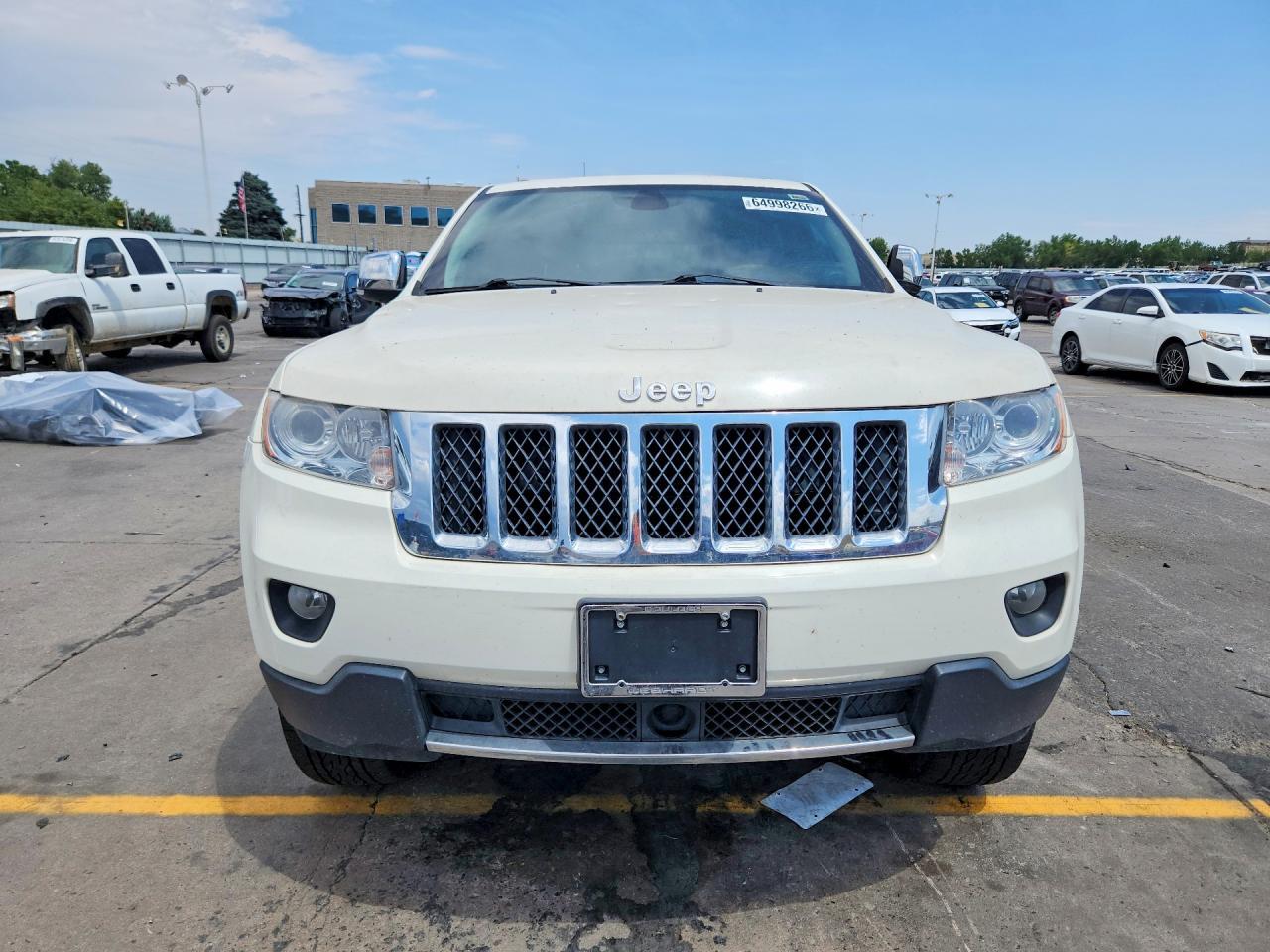 2012 Jeep Grand Cherokee Overland - Image 5