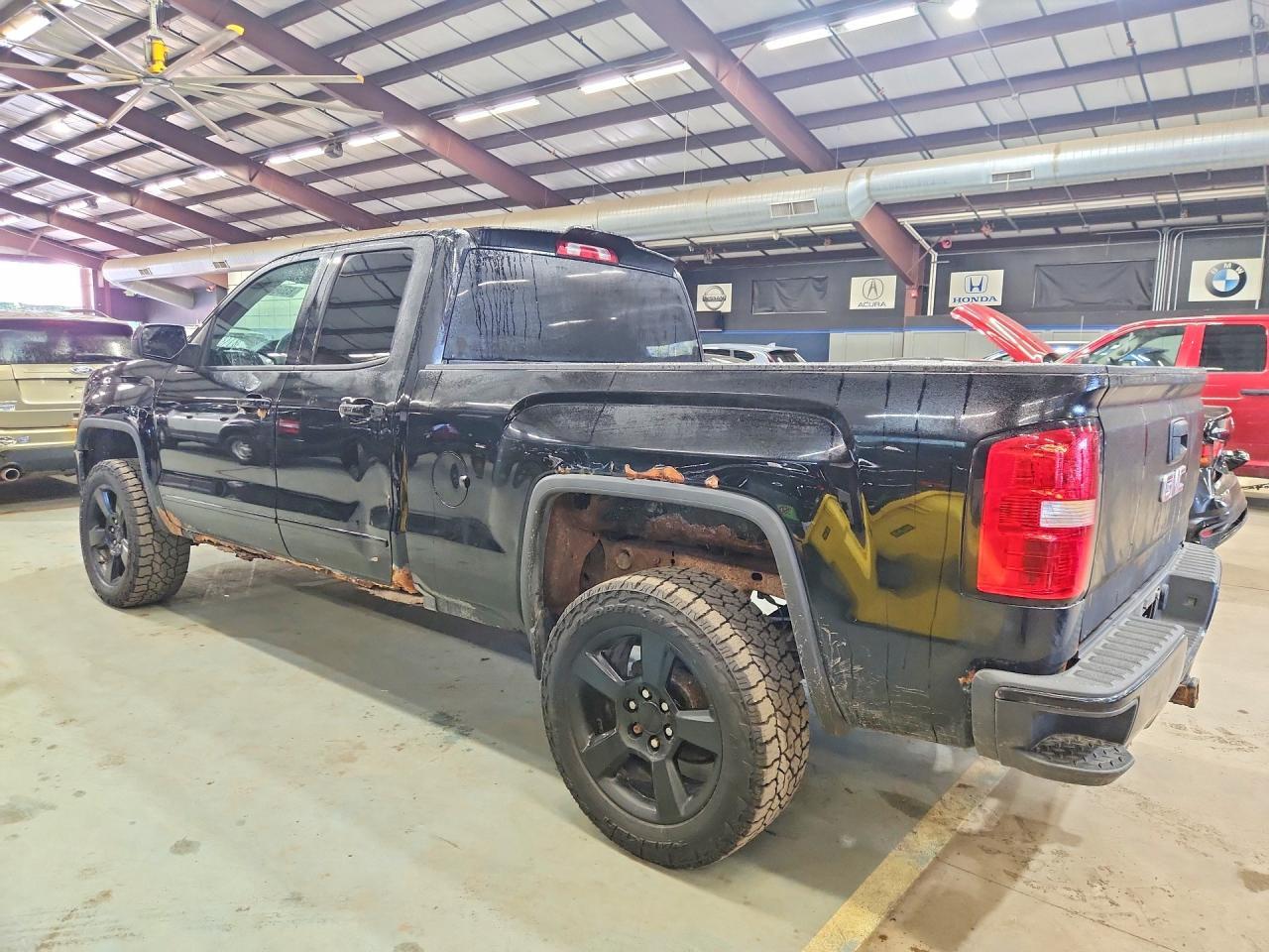 2016 GMC Sierra K1500 - Image 2