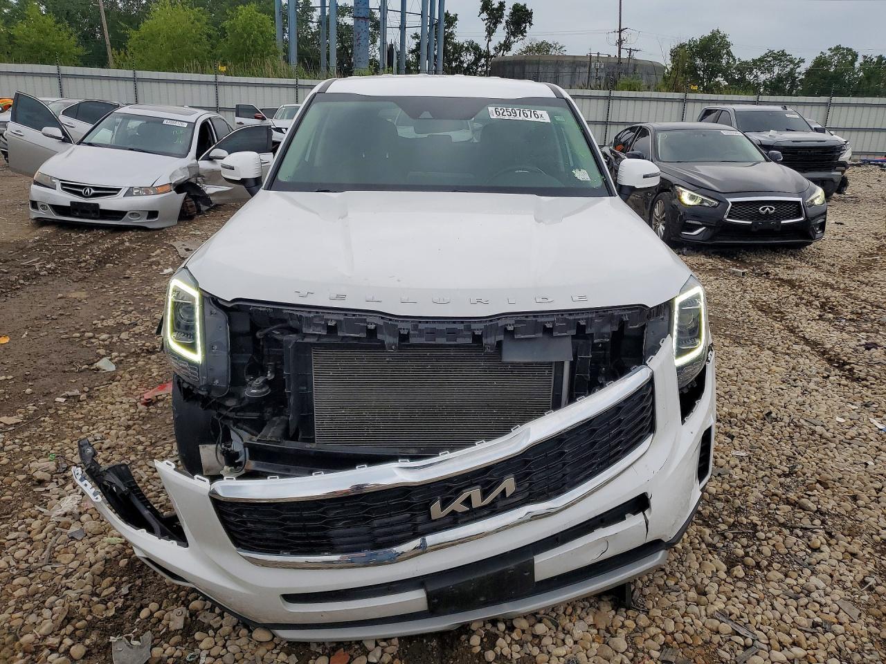 2022 Kia Telluride Lx - Image 5