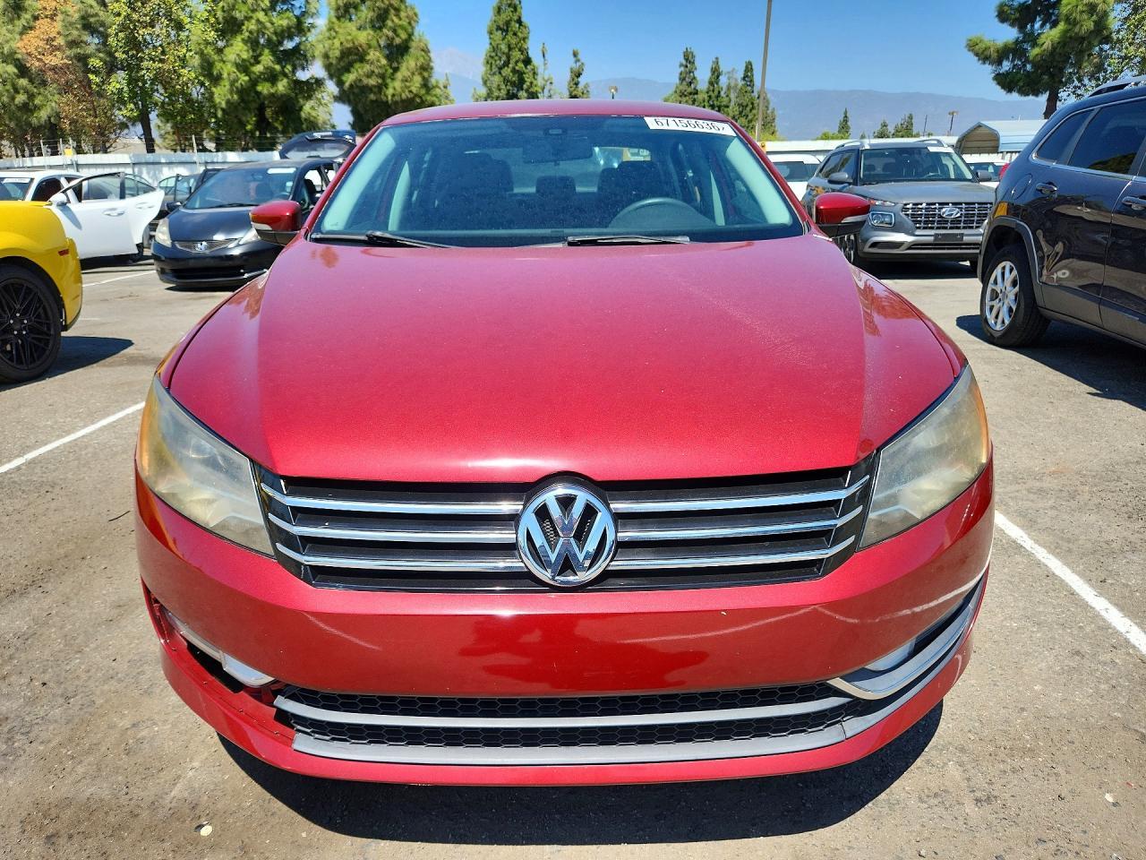 2015 Volkswagen Passat S - Фото 5