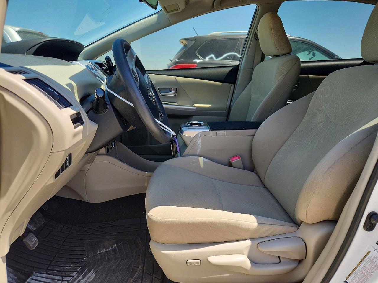 2014 Toyota Prius V Three - Фото 7