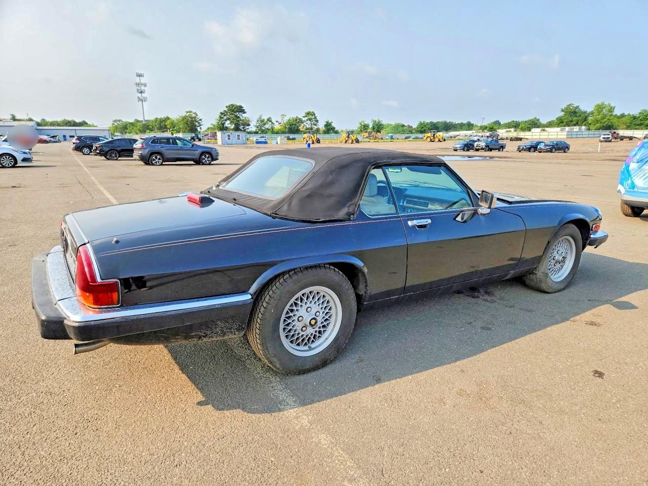1989 Jaguar Xjs - Image 4