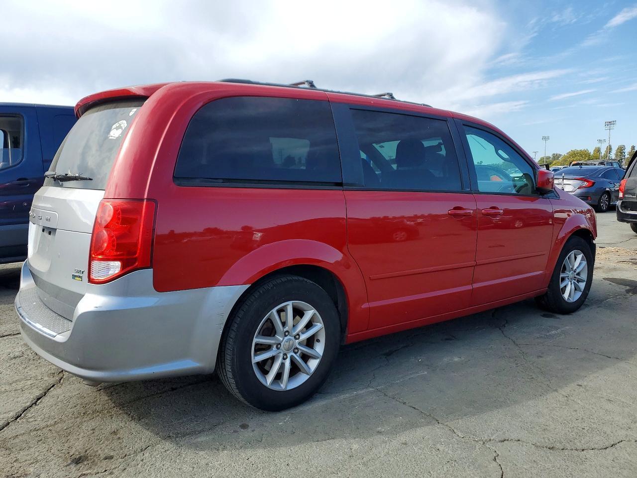 2014 Dodge Grand Caravan Sxt - Image 3
