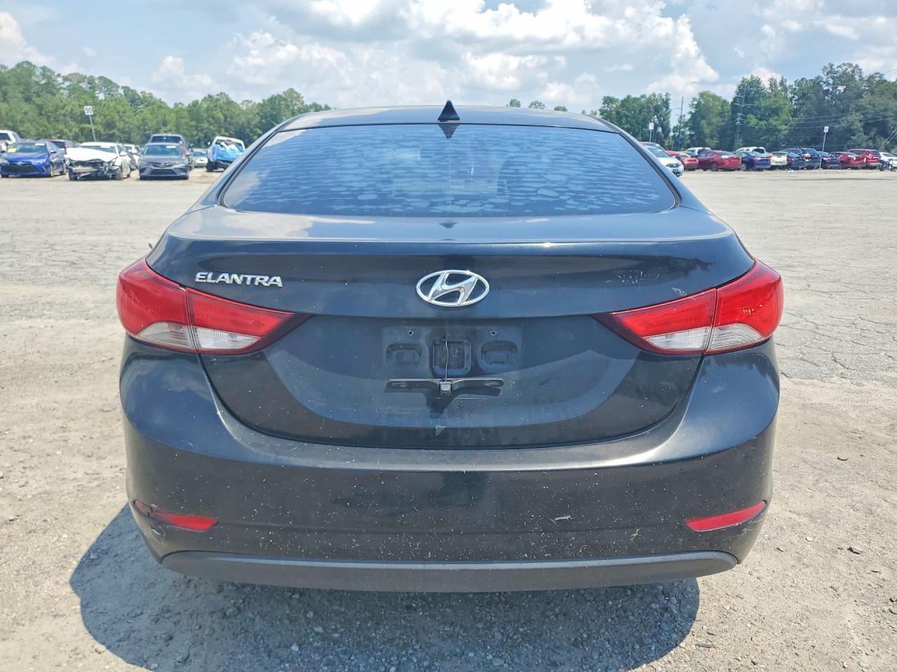 2016 Hyundai Elantra Se - Фото 6