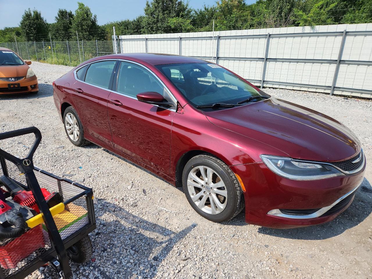 2015 Chrysler 200 Limited - Фото 4