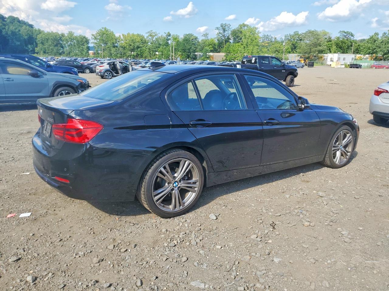 2017 BMW 320 Xi - Фото 3