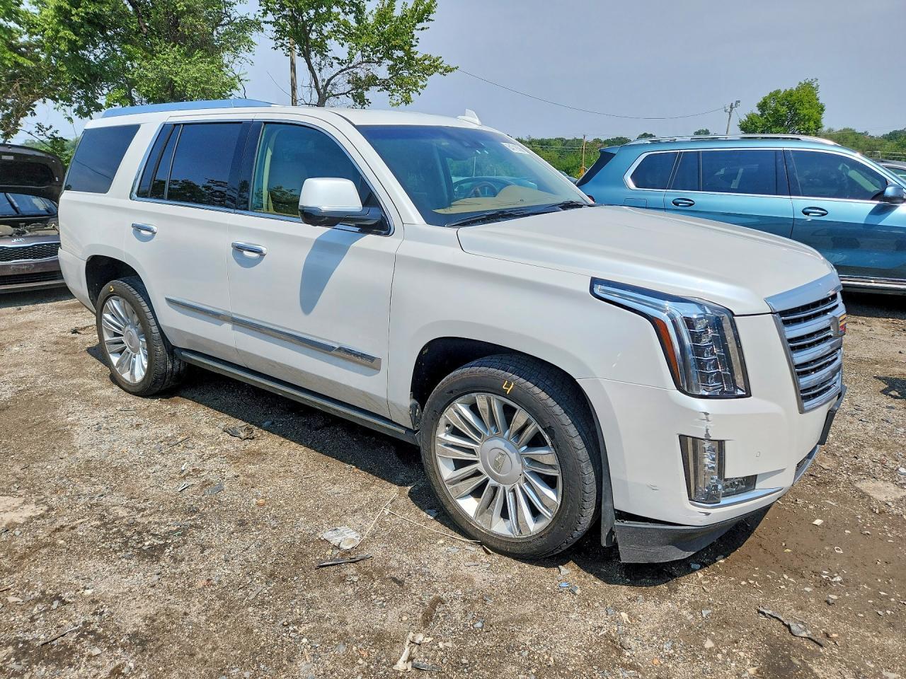 2016 Cadillac Escalade Platinum - Фото 4