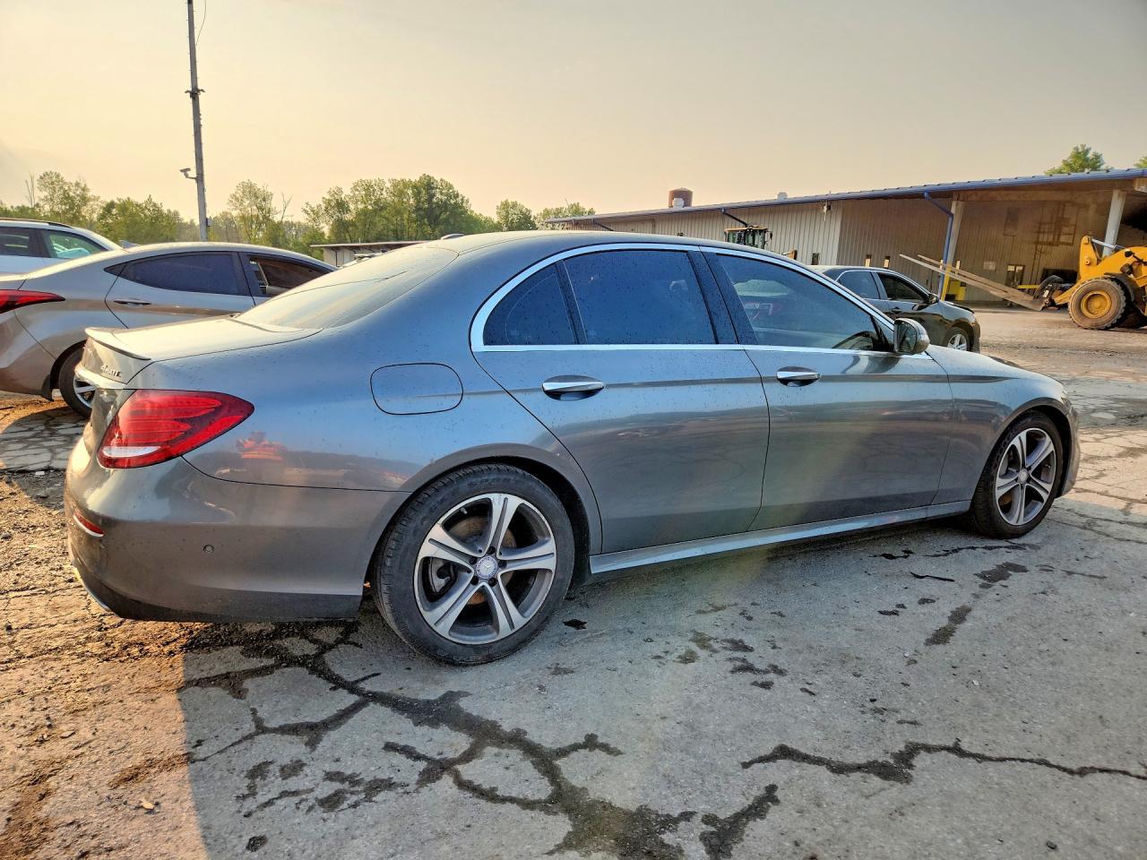 2017 Mercedes-Benz E 300 4Matic - Image 3