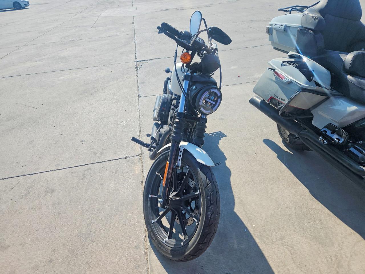 2018 Harley-Davidson Xl883 Iron 883 - Image 2