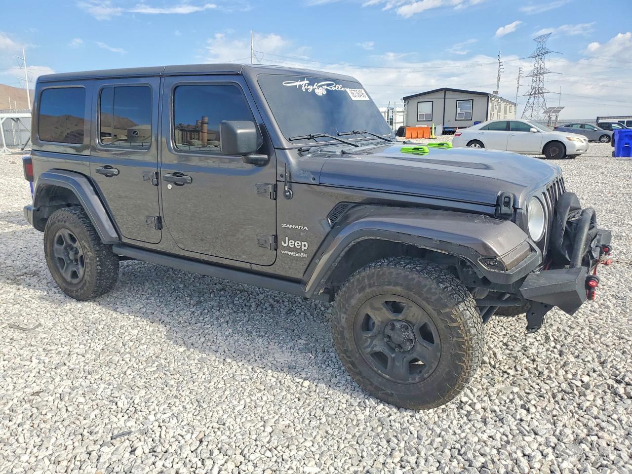 2018 Jeep Wrangler Unlimited Sahara - Image 4