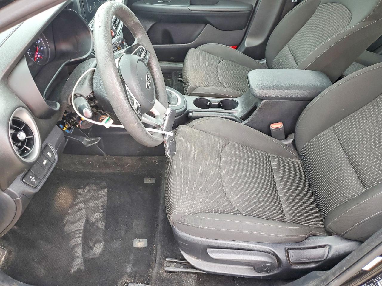 2019 Kia Forte Lxs - Image 7