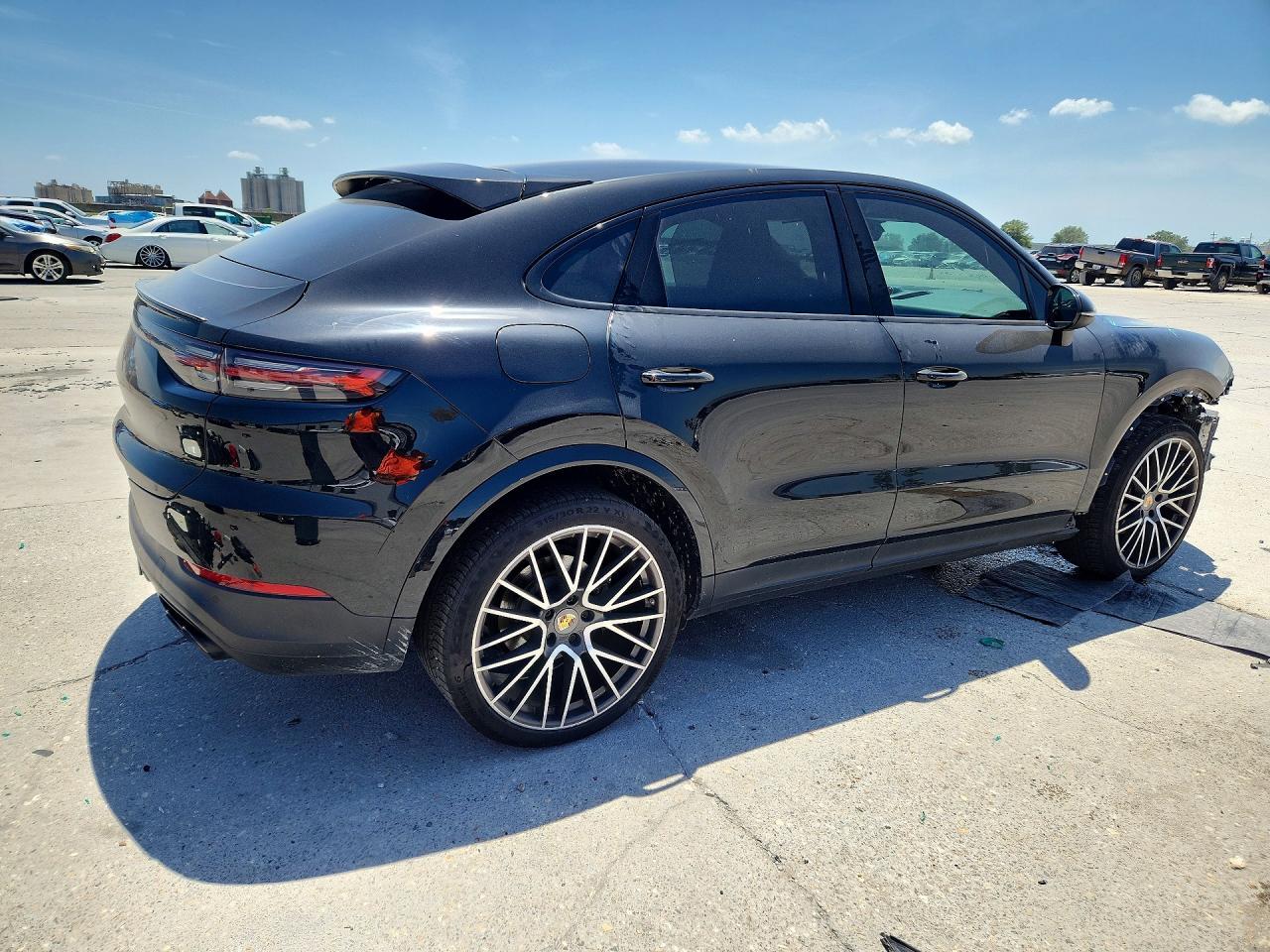 2020 Porsche Cayenne Coupe - Фото 3