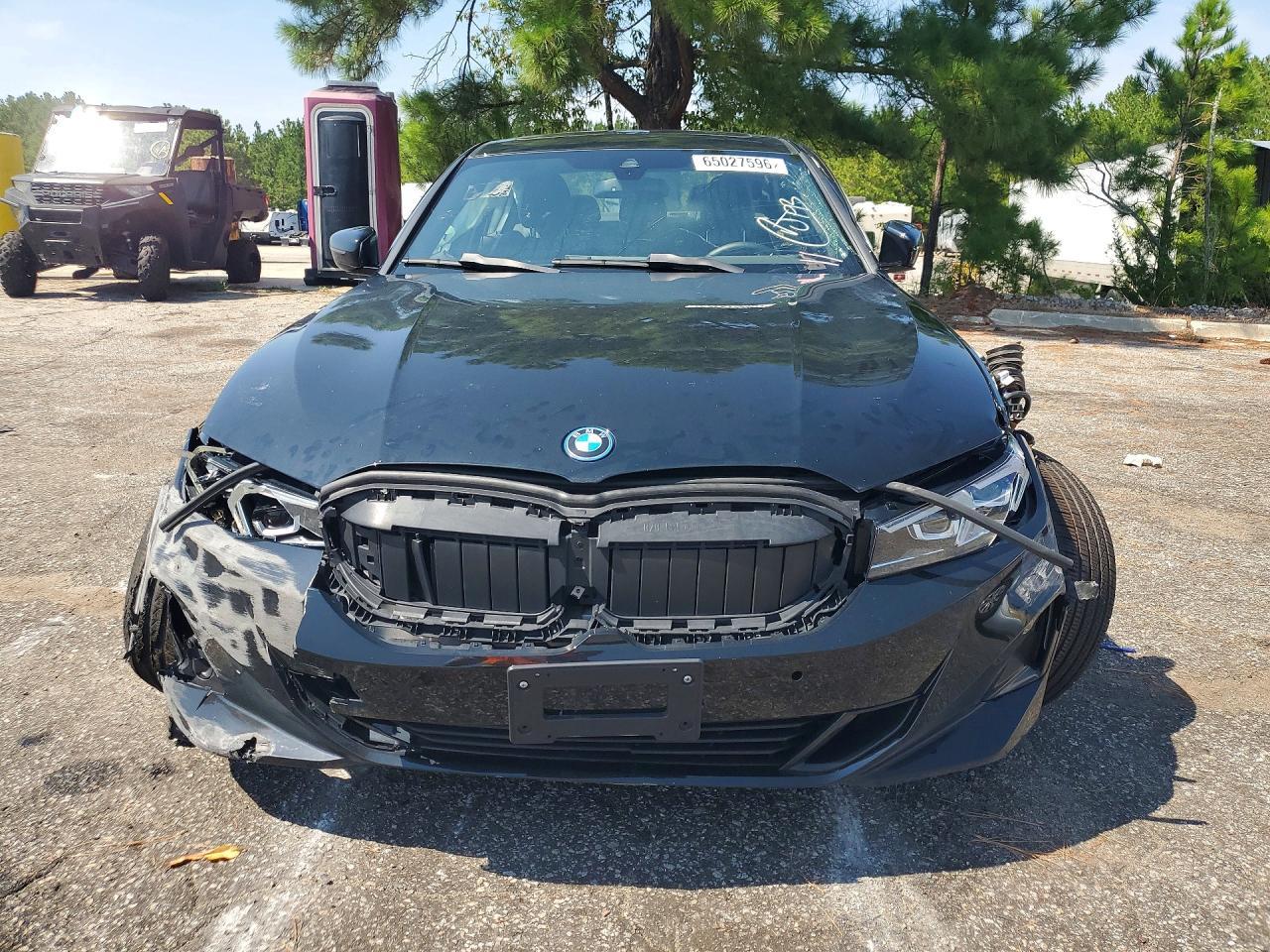 2024 BMW 330E - Фото 5