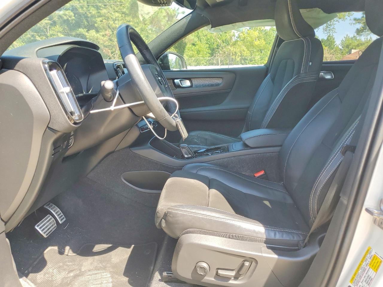 2022 Volvo Xc40 T5 R-Design - Фото 7