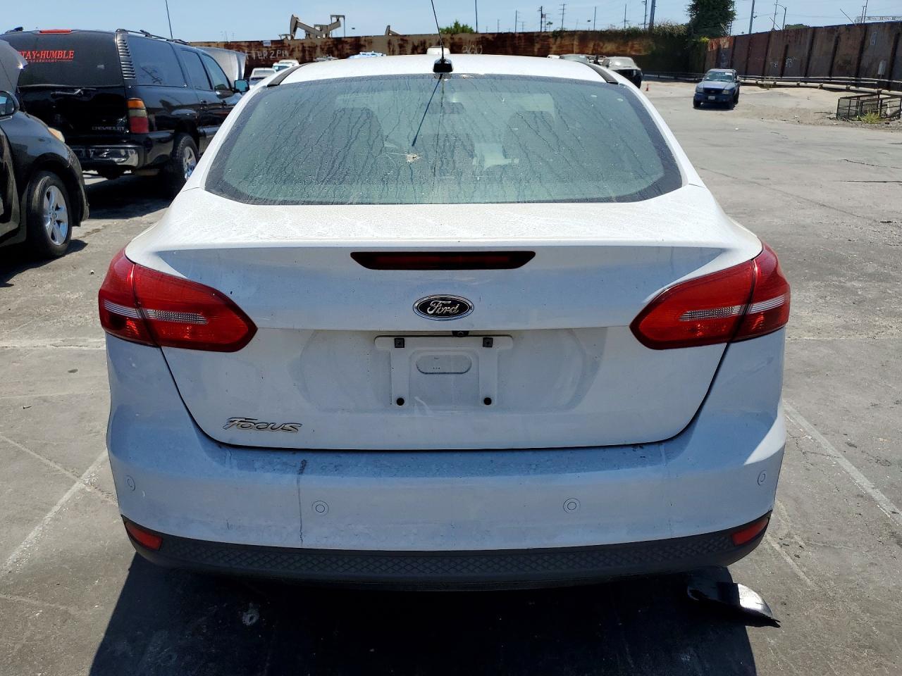 2016 Ford Focus Se - Фото 6