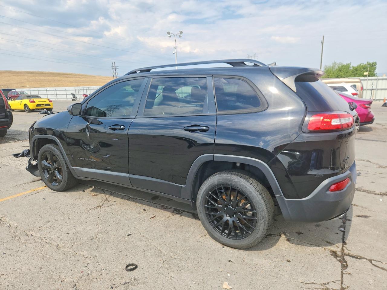 2018 Jeep Cherokee Latitude - Image 2
