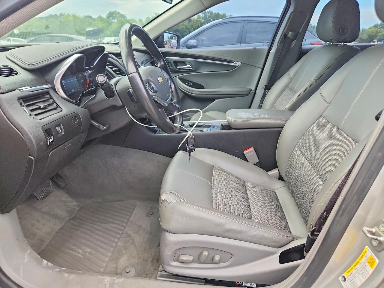 2017 Chevrolet Impala Lt - Image 7