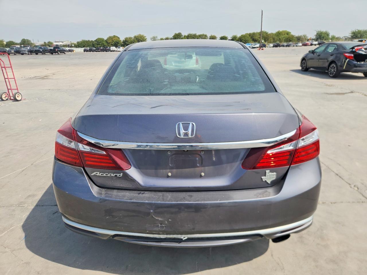 2017 Honda Accord Lx - Фото 6