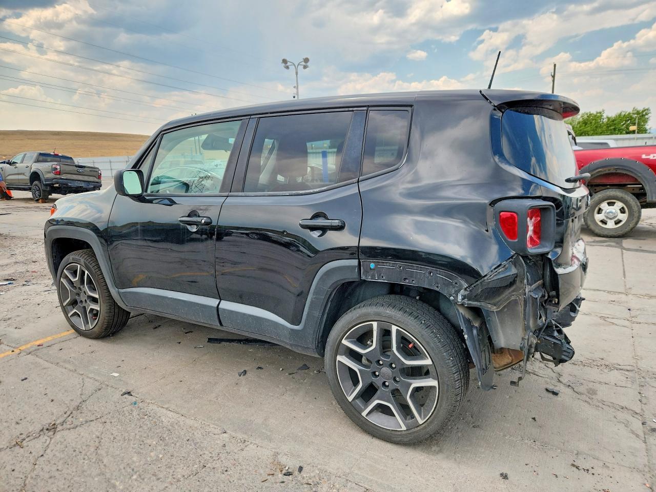 2021 Jeep Renegade Sport - Фото 2