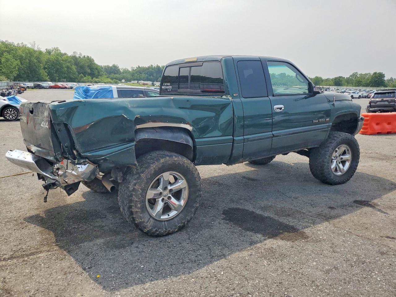 2001 Dodge Ram 1500 - Image 3