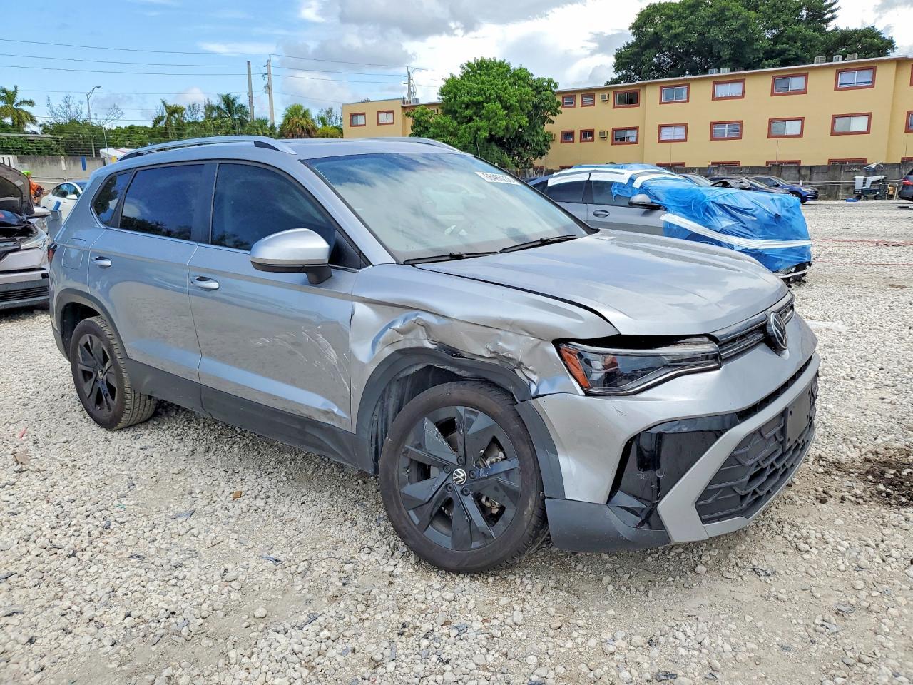 2025 Volkswagen Taos Se - Фото 4