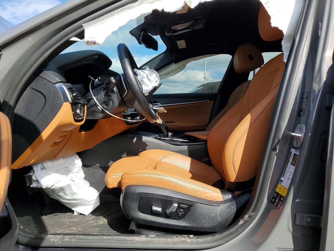 2021 BMW 530 Xi - Фото 7