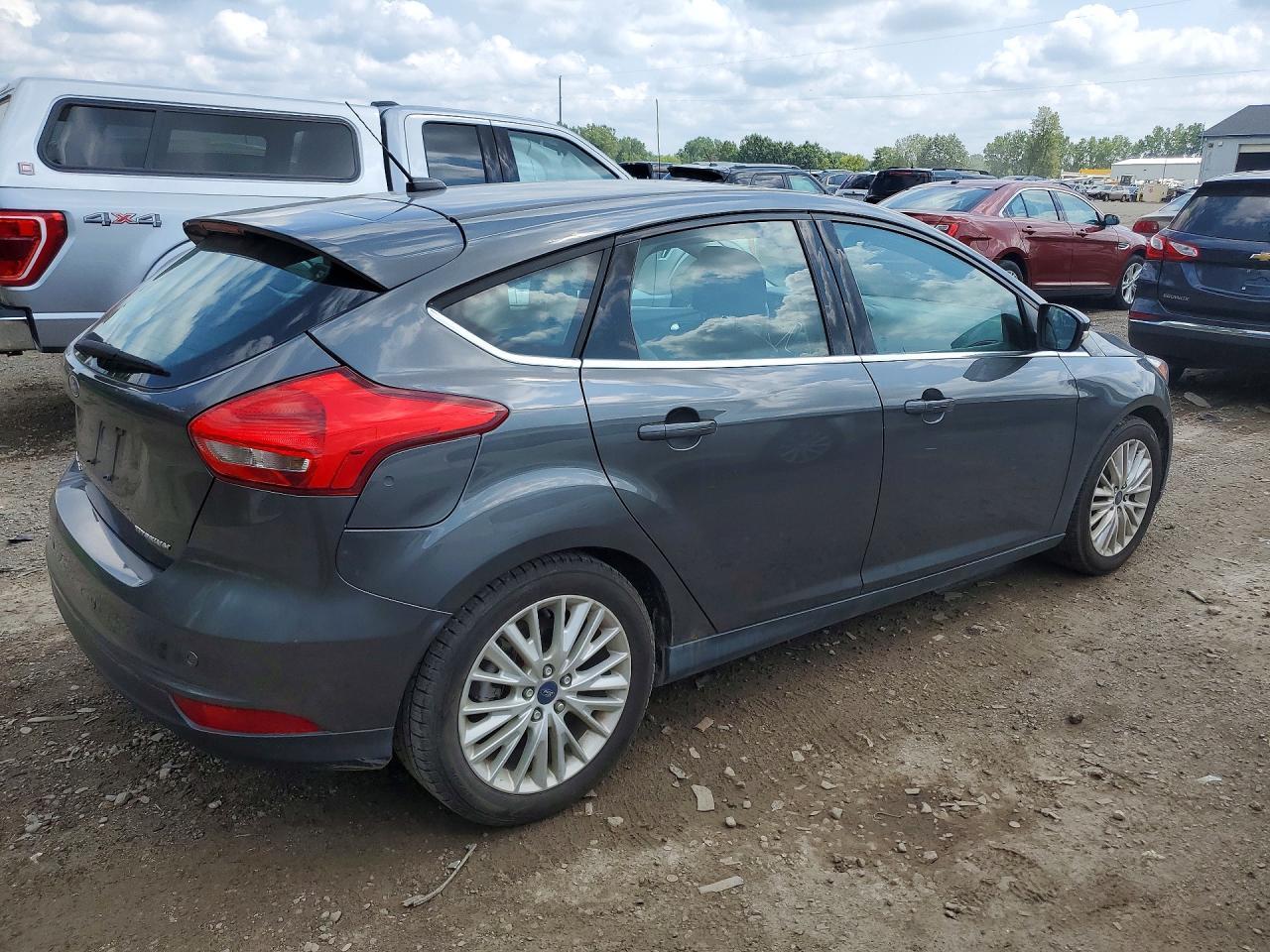 2018 Ford Focus Titanium - Фото 3