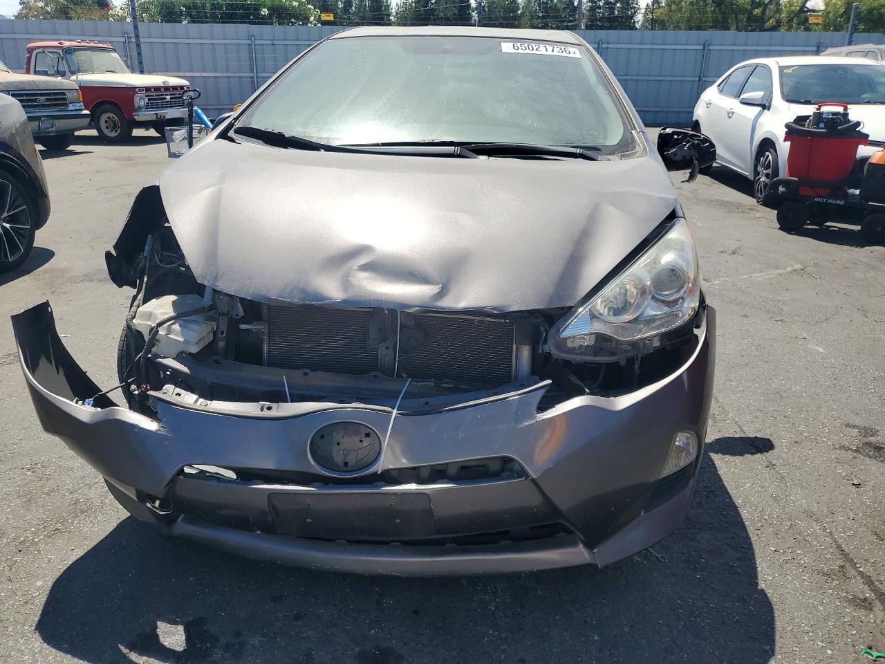 2014 Toyota Prius - Фото 5