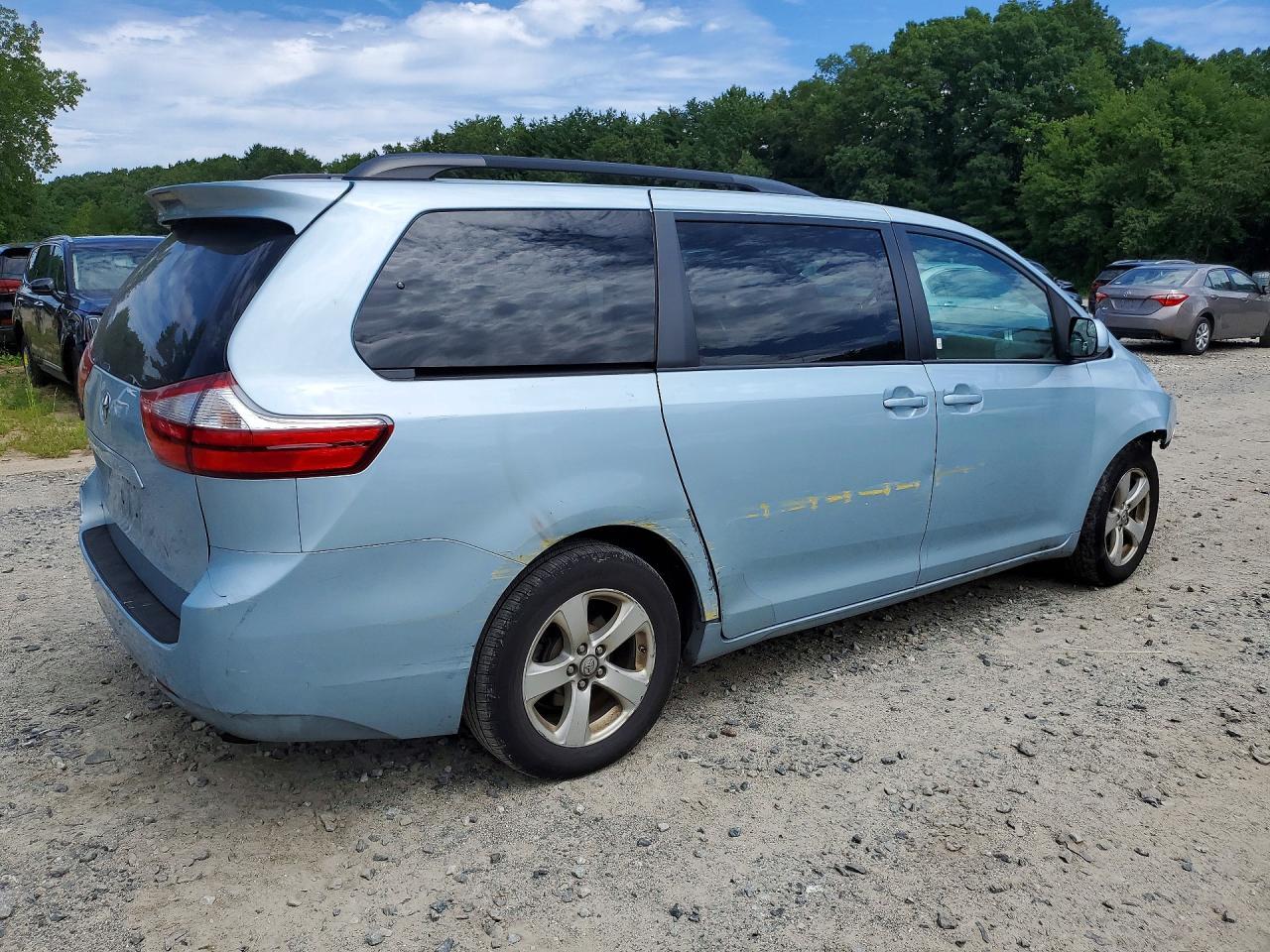2015 Toyota Sienna Le - Фото 3