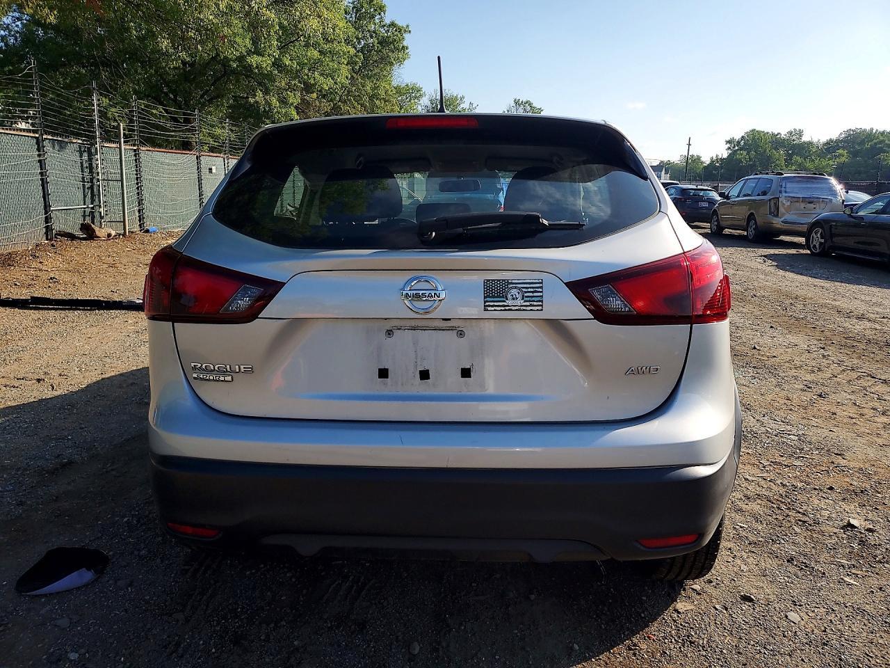 2019 Nissan Rogue Sport S - Фото 6