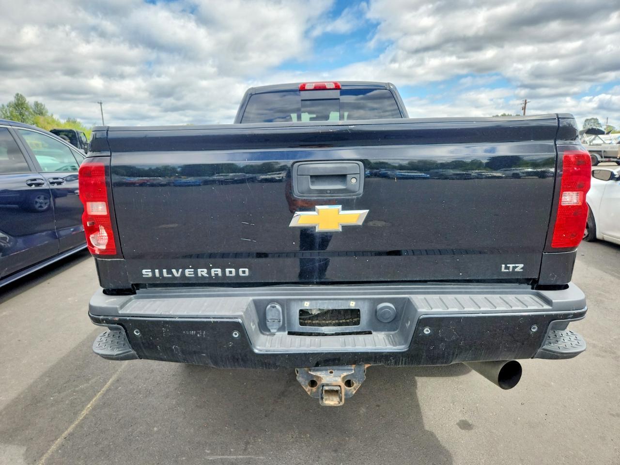 2015 Chevrolet Silverado K2500 Heavy Duty Ltz - Image 6