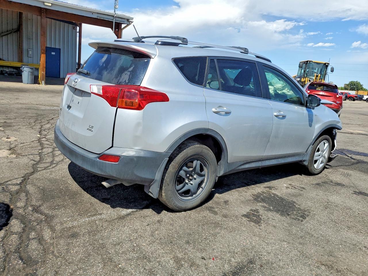 2013 Toyota Rav4 Le - Image 3