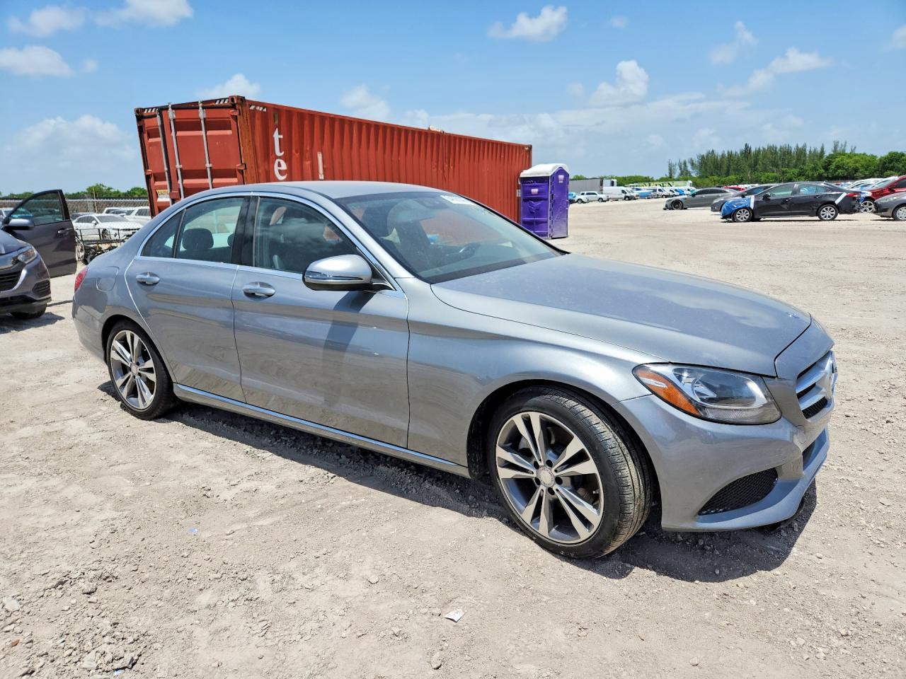 2016 Mercedes-Benz C 300 - Image 4