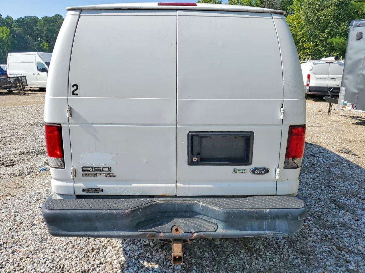 2014 Ford Econoline E150 Van - Фото 6